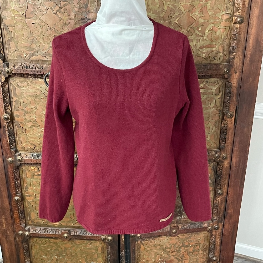 Holebrook sweater size M